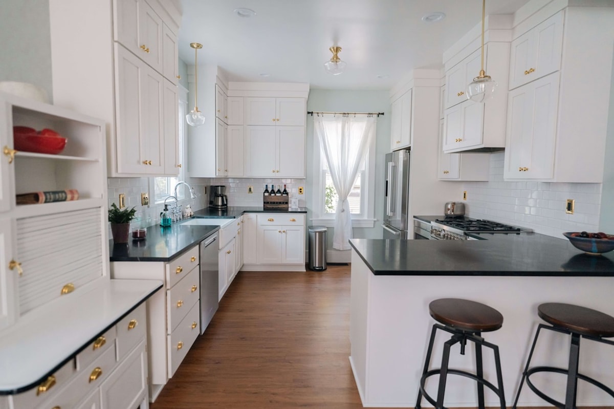 Kitchen cabinet painting Toronto — white finish